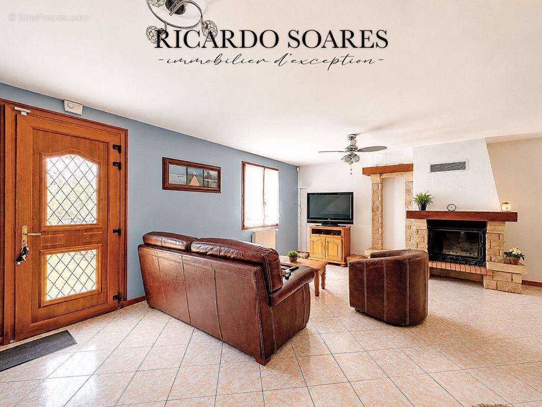 60940 angicourt - maison familiale 149m² / 5 chambres / veranda 40m² / sous-sol total + garage / terrain 673 m² - photo 8