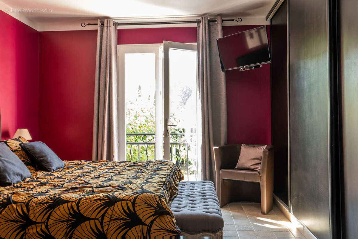NEOULES Maison 5 pièces avec piscine et studio indépendant au calme absolu - photo 12