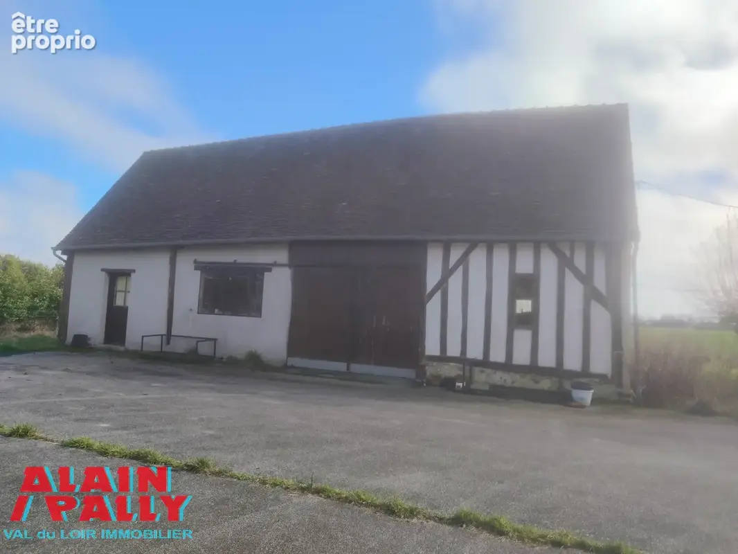 Corps de ferme sur 1906m2 de terrain - photo 2