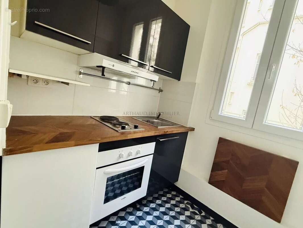 Appartement à PARIS-17E