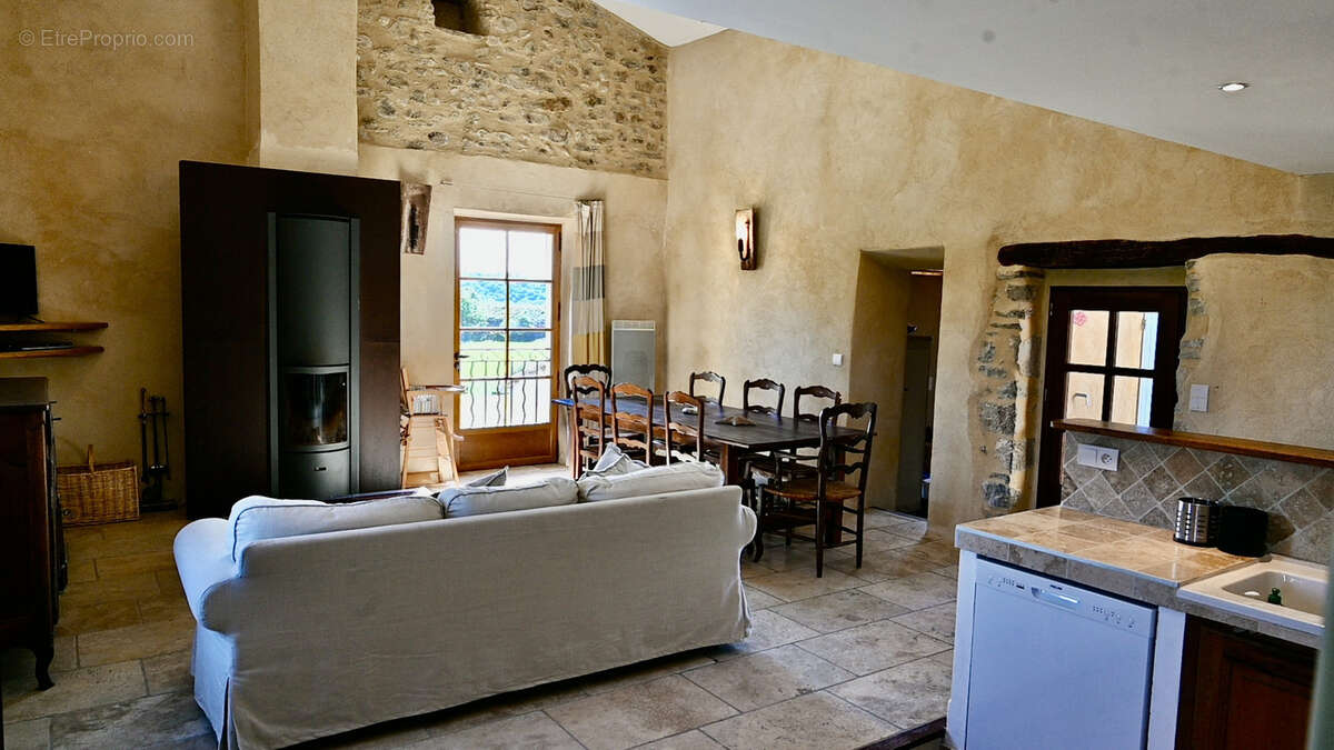 Maison à FORCALQUIER