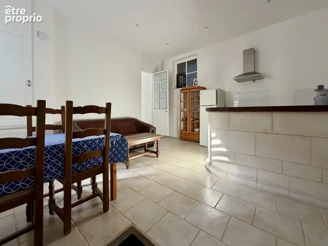 Appartement T2 sur cour intérieur d’environ 36 m² - PROXIMITÉ PLACE DU VIEUX MARCHÉ - photo 2