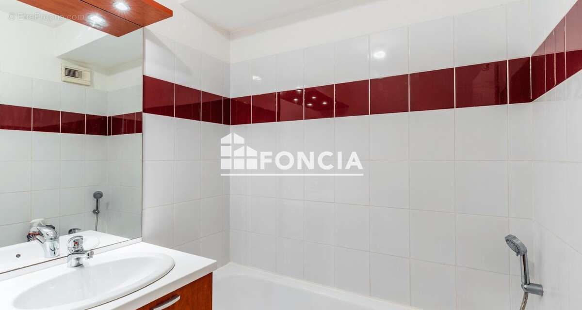 Appartement à ARS-SUR-MOSELLE