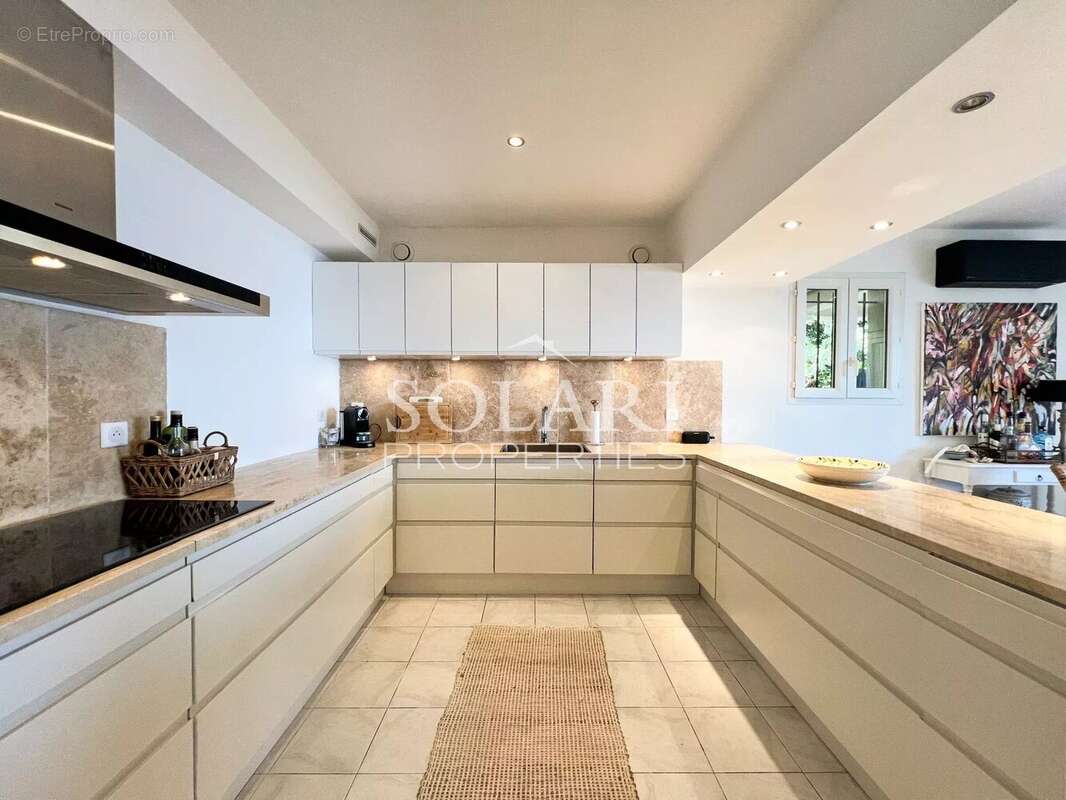 Maison à THEOULE-SUR-MER