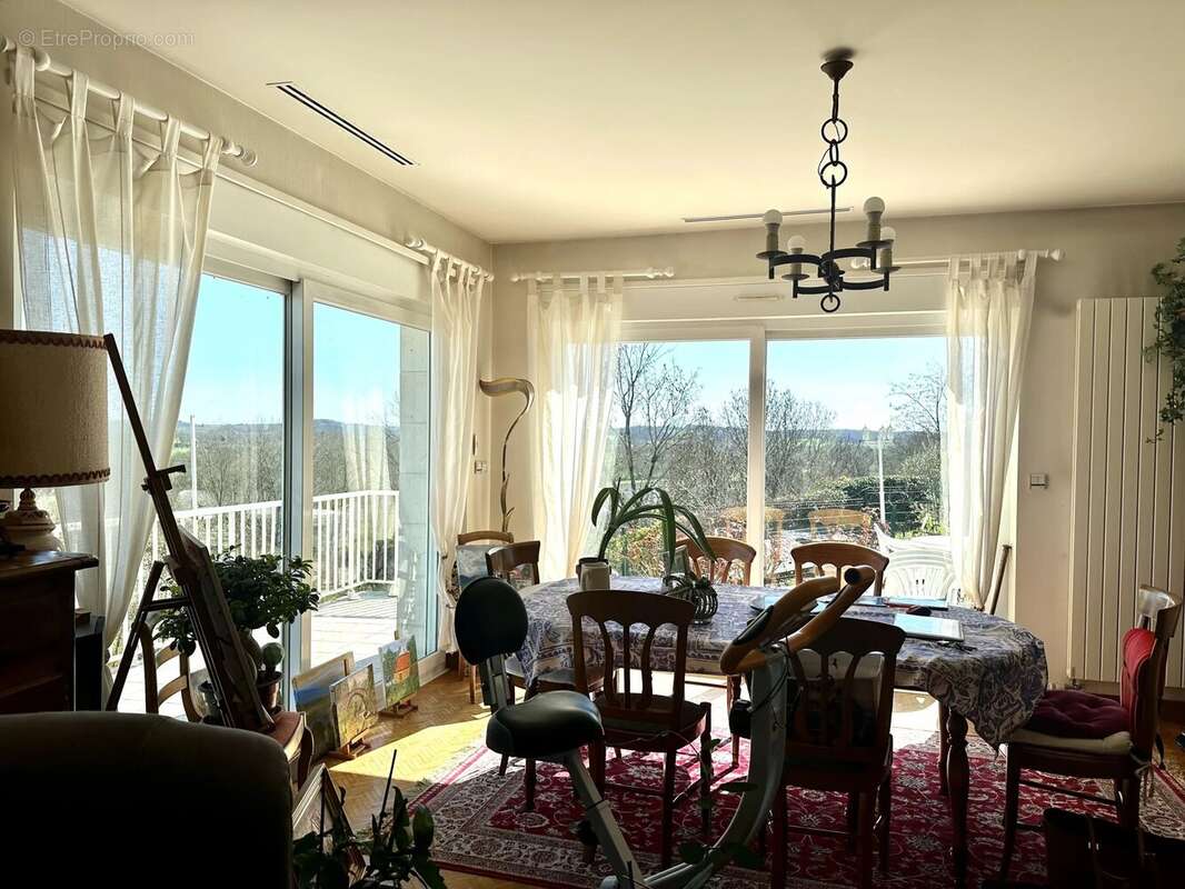 Vues panoramiques dans un village classé recherché - photo 9