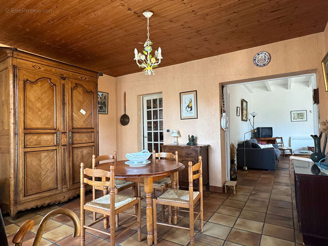 Maison à LA COUARDE-SUR-MER