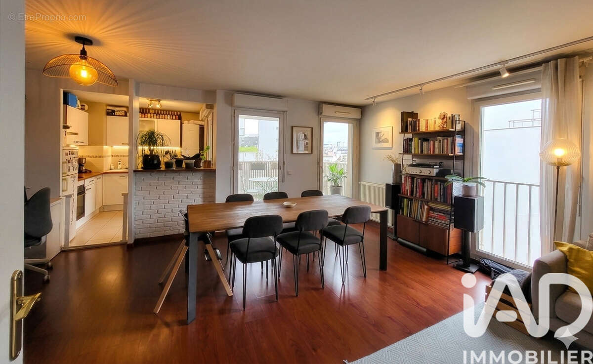 Photo 3 - Appartement à GENNEVILLIERS