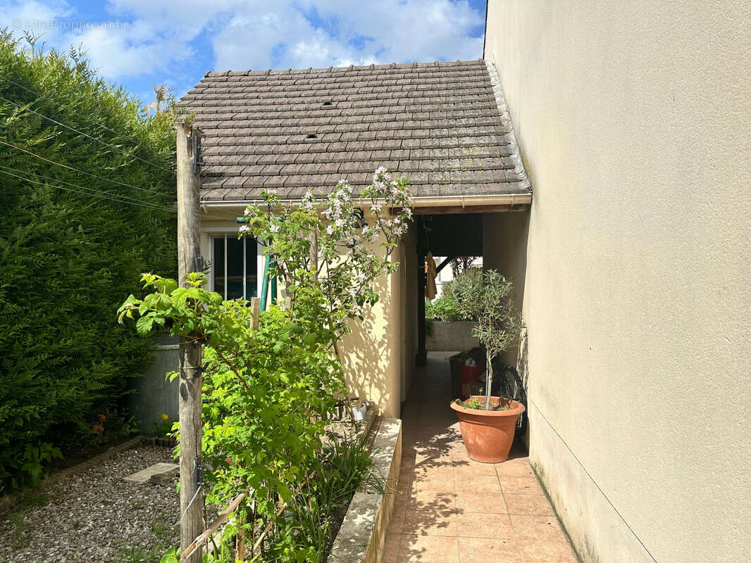Maison à VILLERS-SOUS-SAINT-LEU