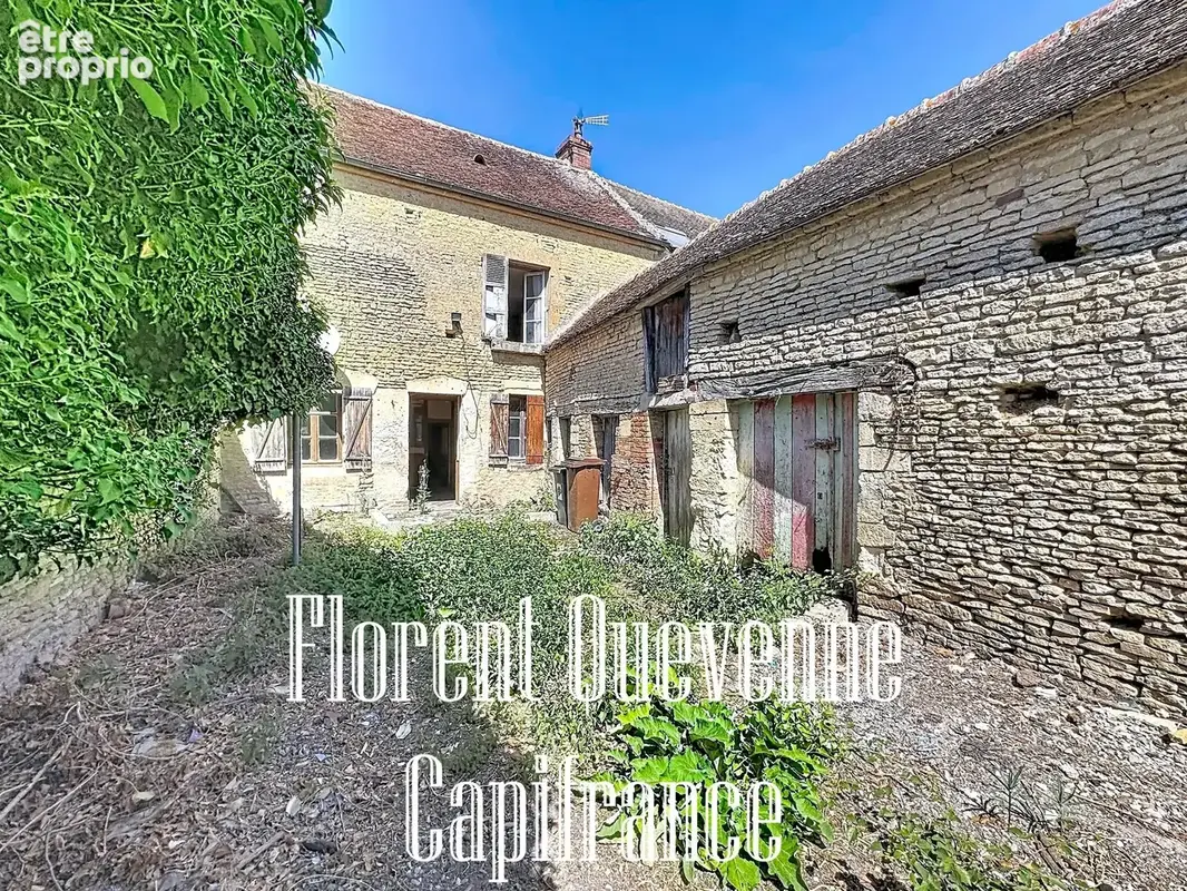 JORT – Maison de bourg en pierre avec dépendances et jardin - photo 2