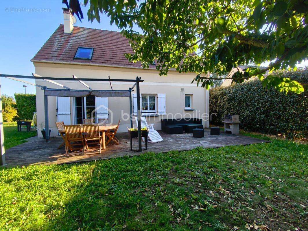 Maison à NANTEUIL-LE-HAUDOUIN