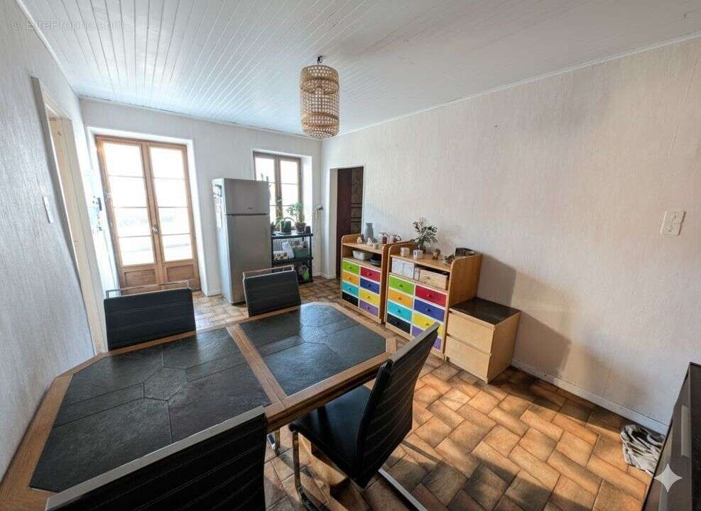 Maison à CHATEAUNEUF