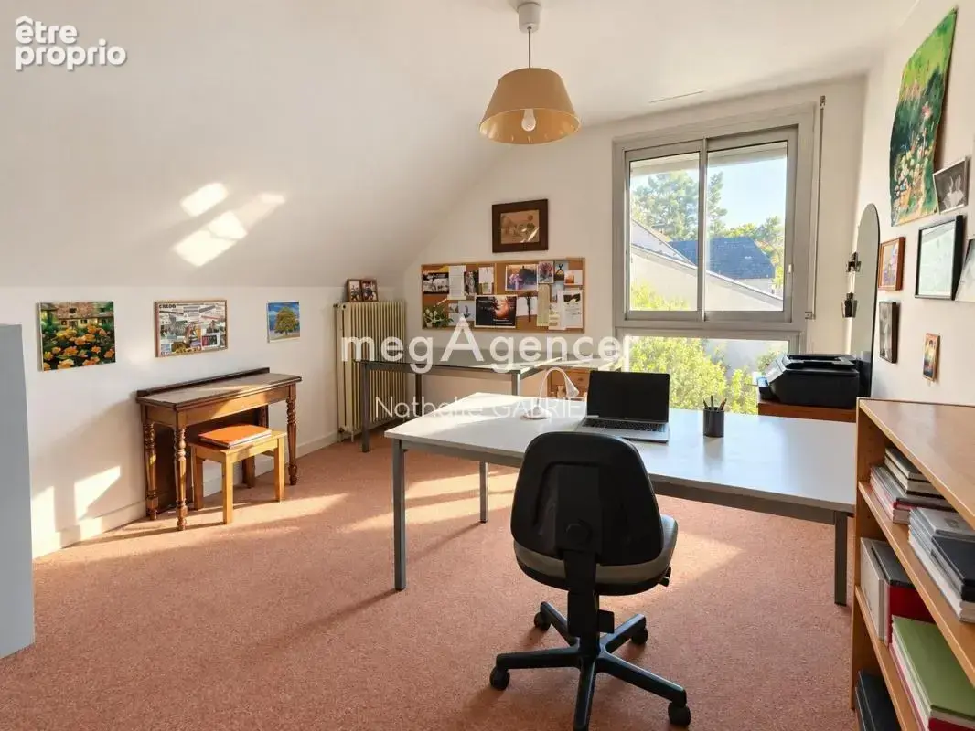 PRUNIERS- Hauts de Beaumont-Maison d'architecte de 5 chambres sur 1250 m2 avec belle piscine - photo 10