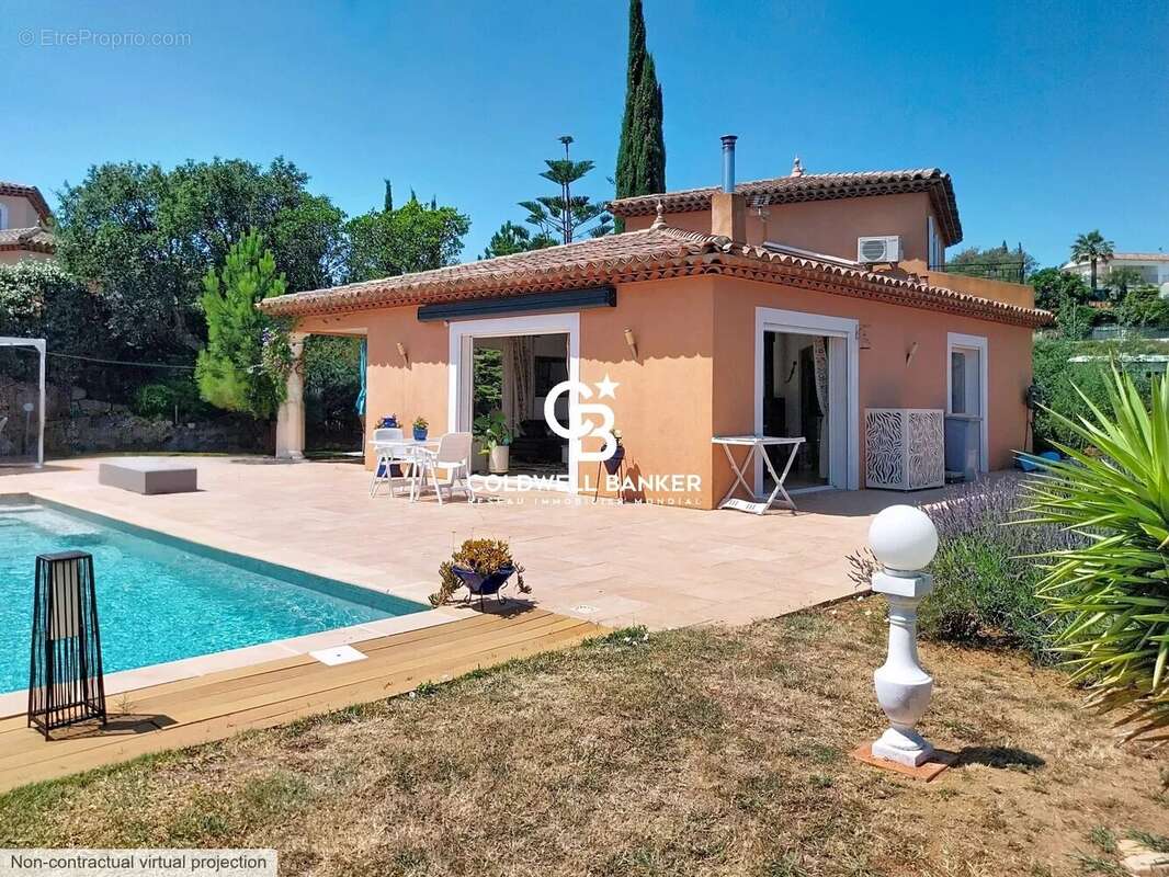 Saint-Aygulf – Élégante propriété familiale avec appartement indépendant, piscine et cadre naturel d'exception. - photo 2