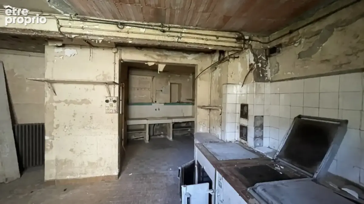 Immeuble / Maison de ville 240 m2 10 pièces POUILLY SUR LOIRE (58) proche NEVERS, La Charité-sur-Loire, Cosnes-Cours-sur-Loire - photo 15