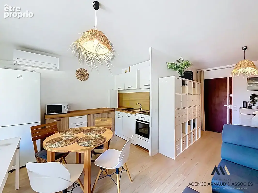 À vendre : Charmant studio de 27m² à Saint Cyr sur Mer, idéalement situé ! - photo 4