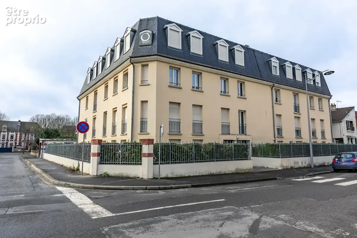 Dpt Aisne (02), à vendre SOISSONS appartement 300 m2 - photo 2
