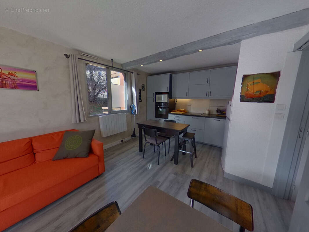 Appartement à LES THUILES