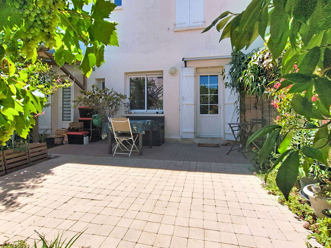 LA ROCHELLE Charmante maison / appartement 2 chambres, jardin - photo 10