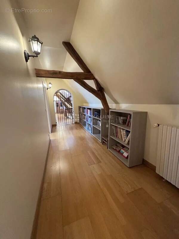 Maison à NOGENT-SUR-SEINE