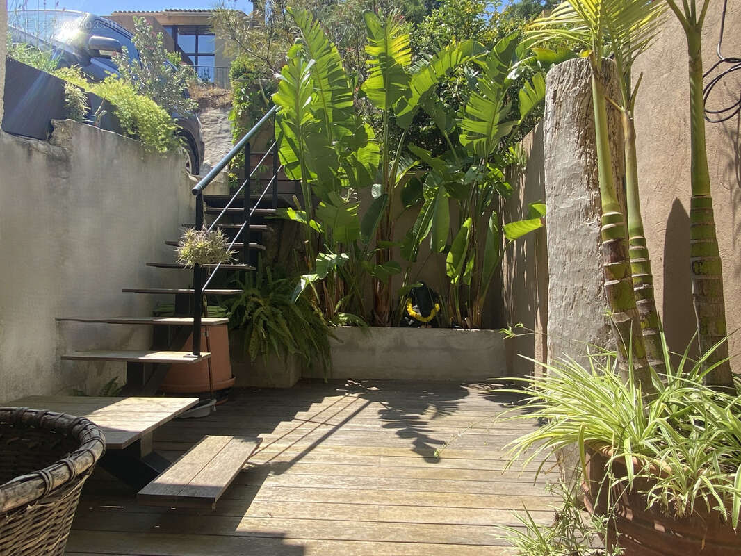 Maison à LA LONDE-LES-MAURES