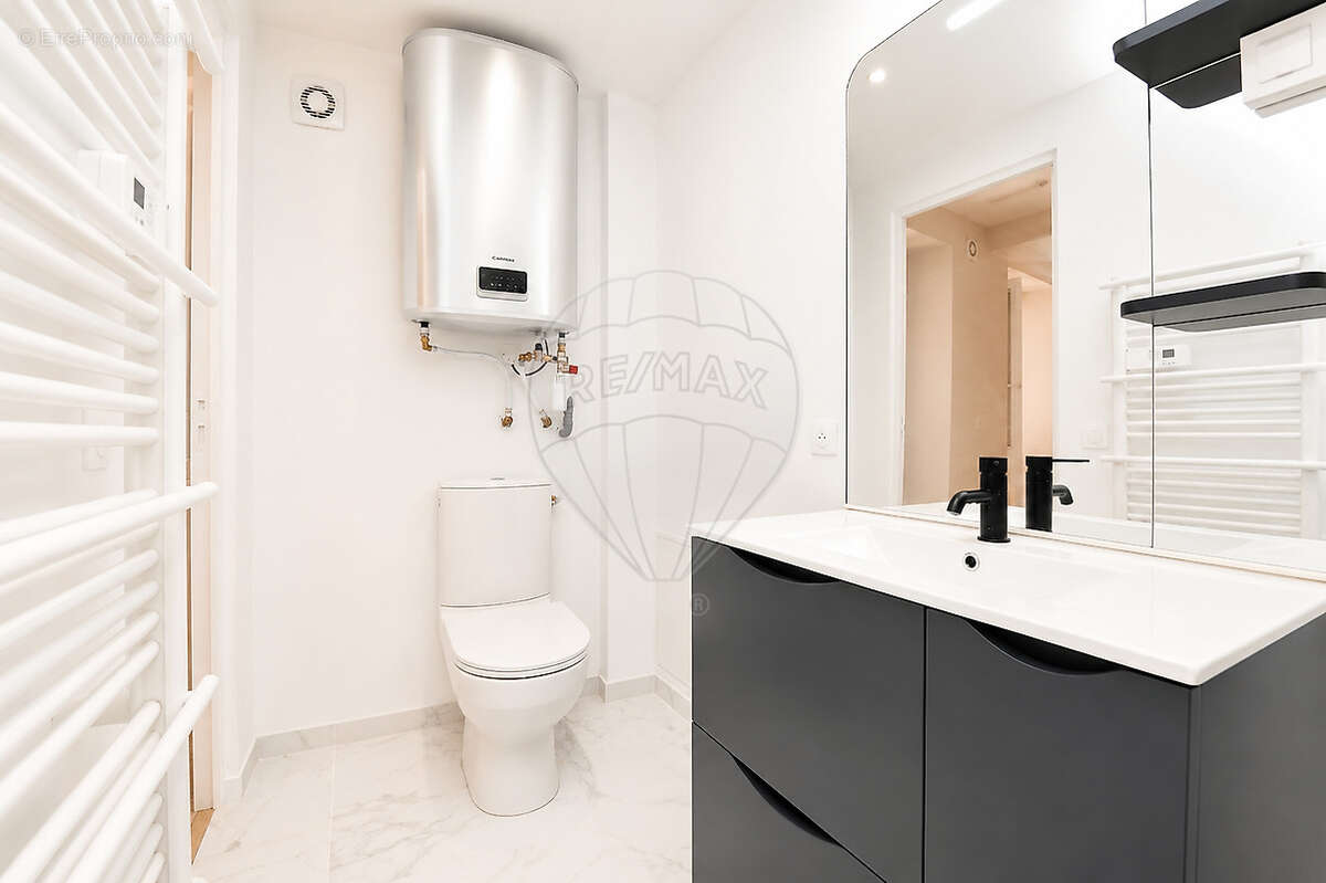 Appartement à VILLENEUVE-LOUBET