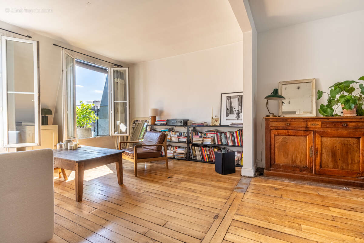 Appartement à PARIS-4E