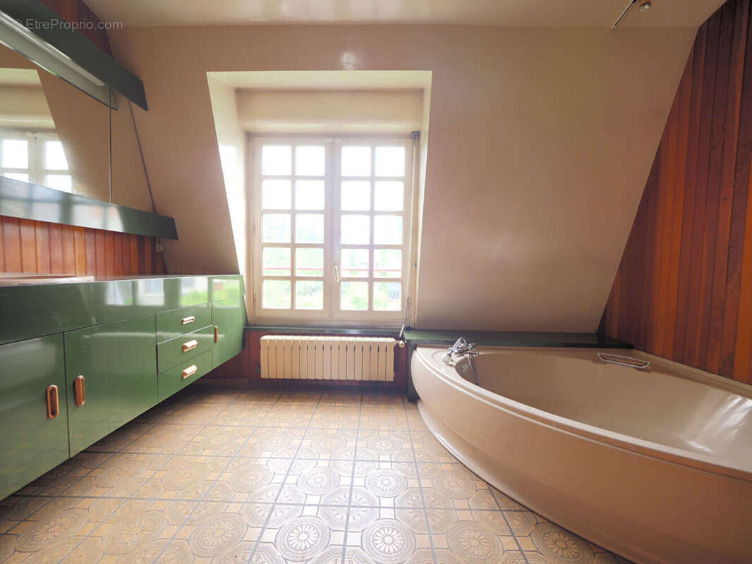 Maison à LES PAVILLONS-SOUS-BOIS