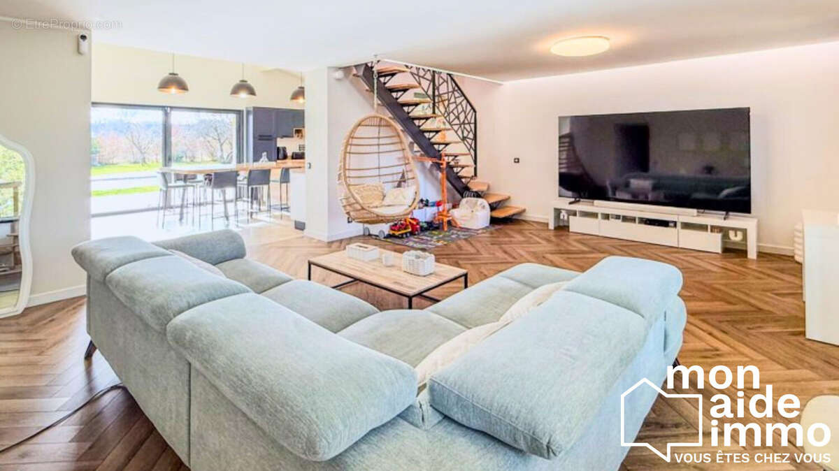 Maison à SAINT-JEAN-DE-BLAIGNAC