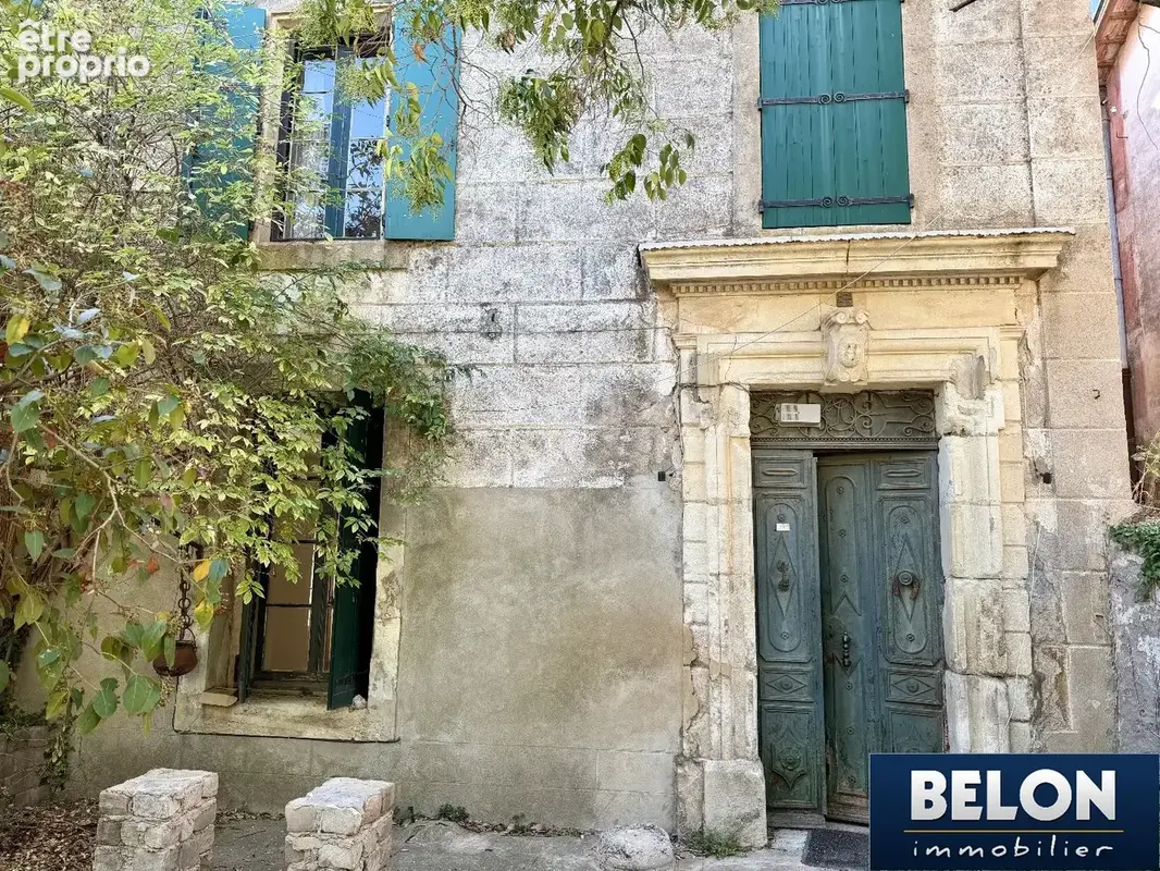 Maison bourgeoise à rénover avec annexes et terrain - photo 4