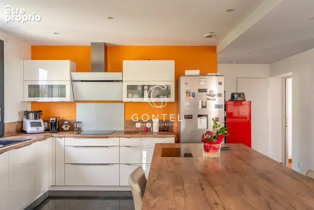 Maison à vendre à Saint-Didier-au-Mont-d’Or – 210 m², piscine, dépendance, garage et terrain de 1 579 m² - photo 15