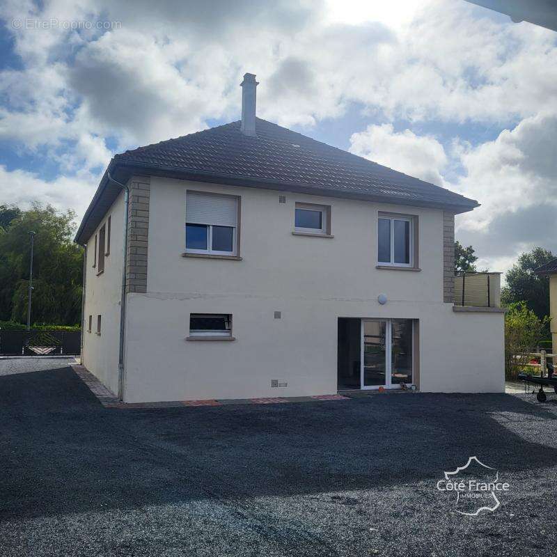 Maison à SAINT-JEAN-DE-DAYE