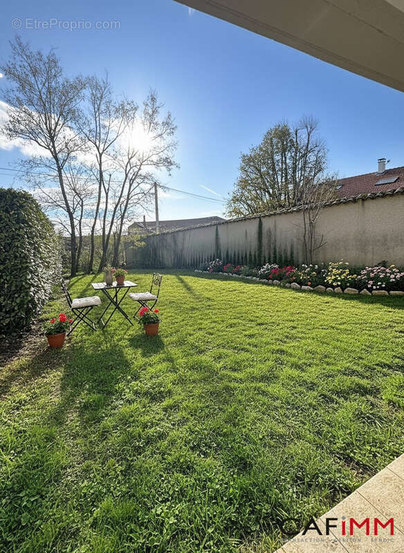 Appartement à DARDILLY