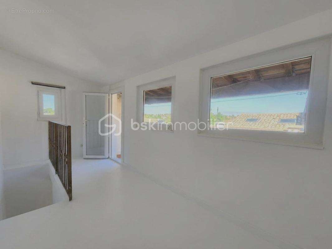 Maison de village rénovée avec terrasse et cave – Caux (10 min de Pézenas) - photo 10
