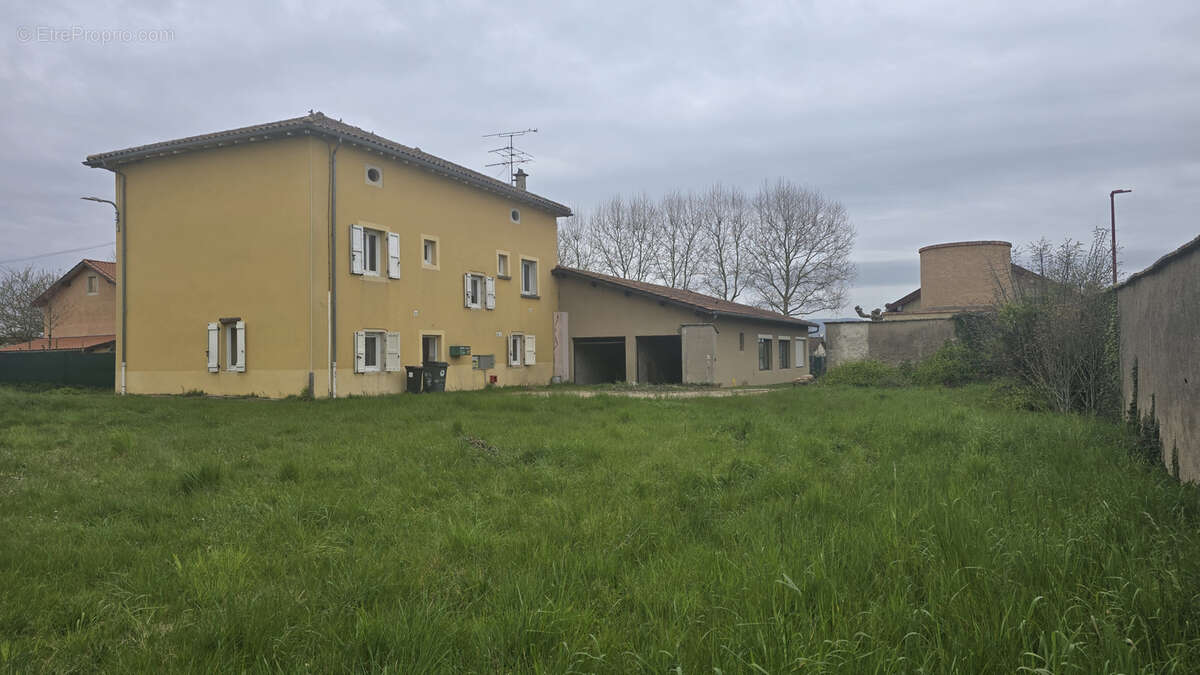 Appartement à GRIEGES