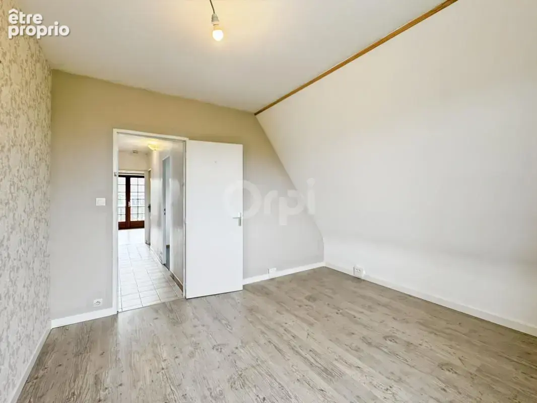Maison familiale avec vue dégagée – Quartier recherché - photo 15