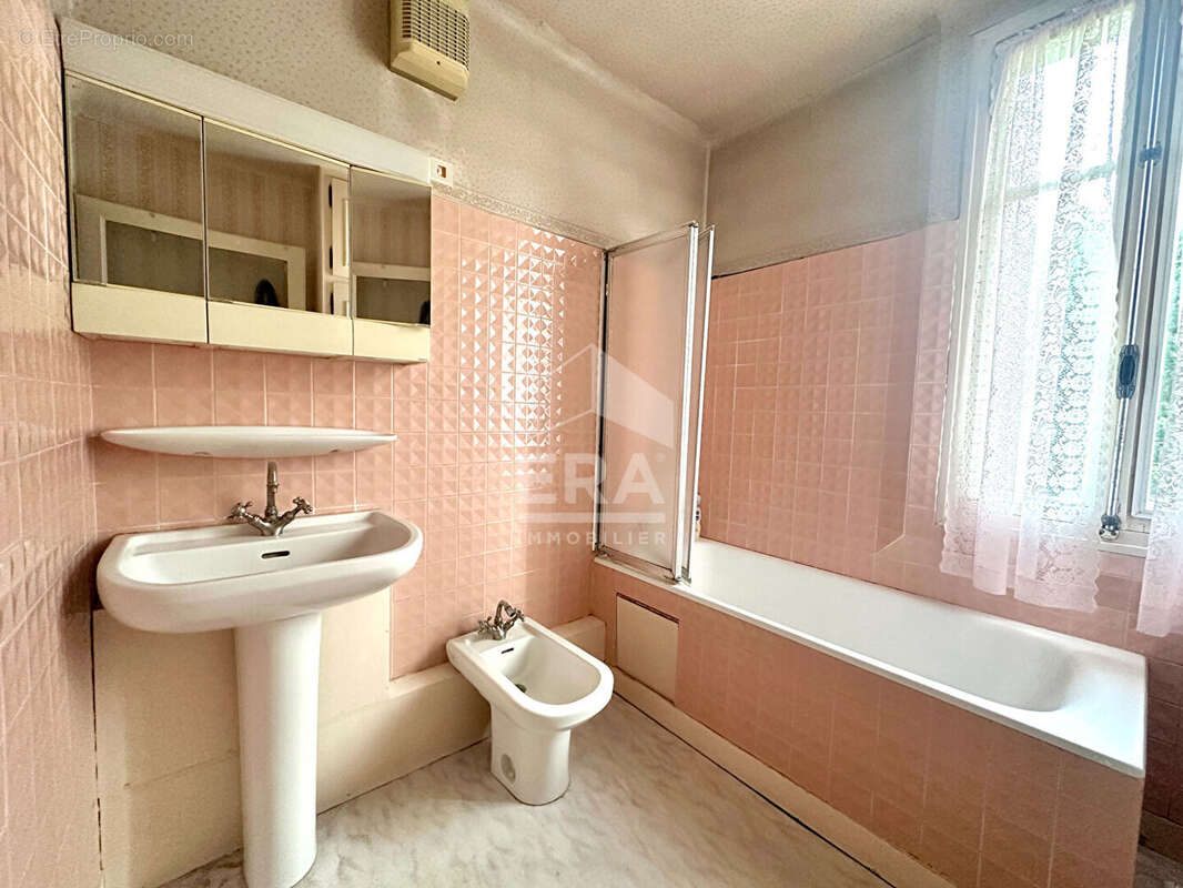 Maison à SAINT-PIERRE-LES-NEMOURS