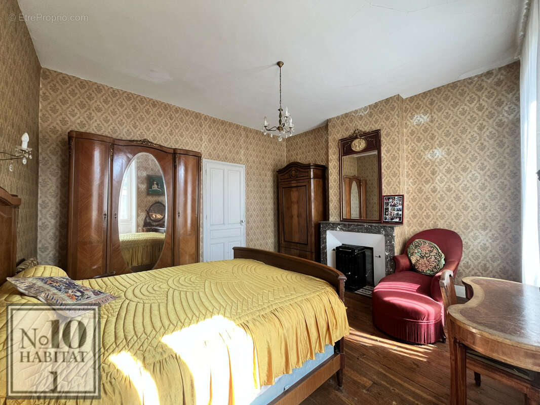 Maison à MAUVEZIN