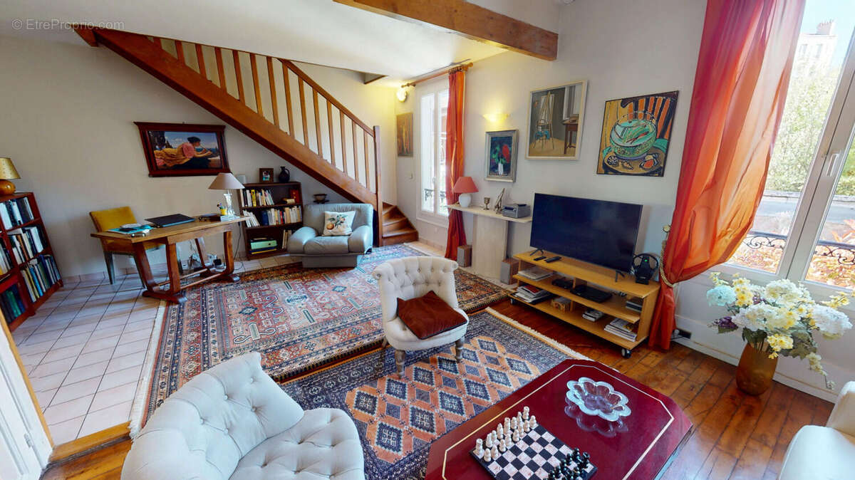 Maison à IVRY-SUR-SEINE