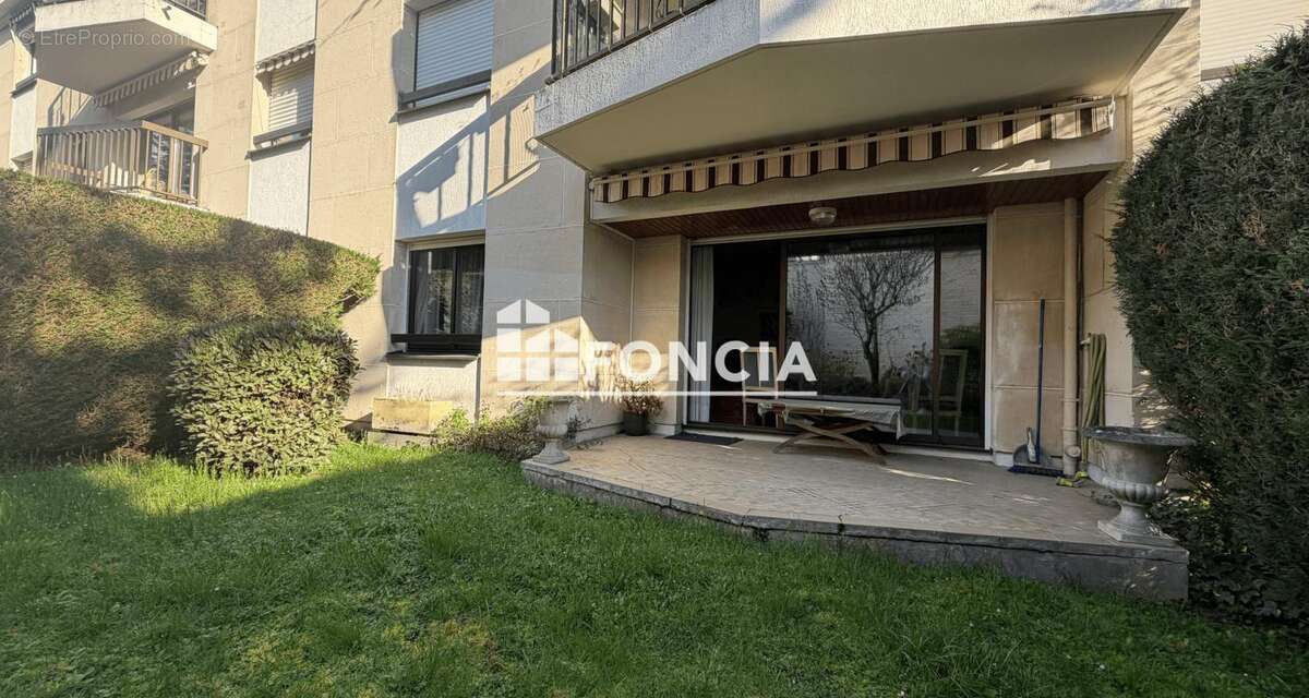 Bourg la reine - republique - 4 pieces avec terrasse et jardin - photo 2