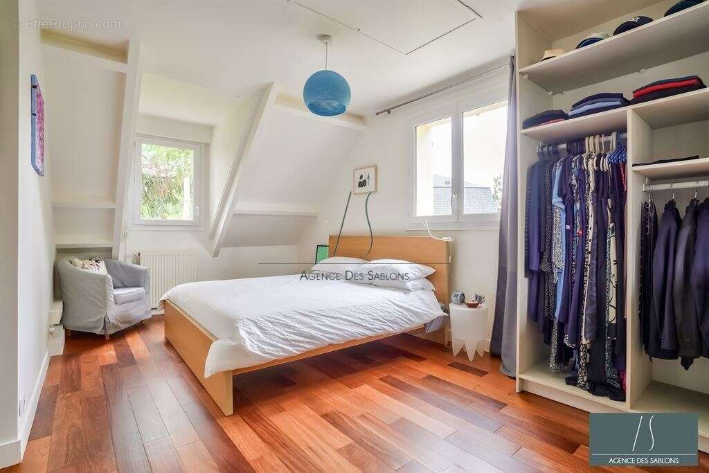 Maison à LE VESINET