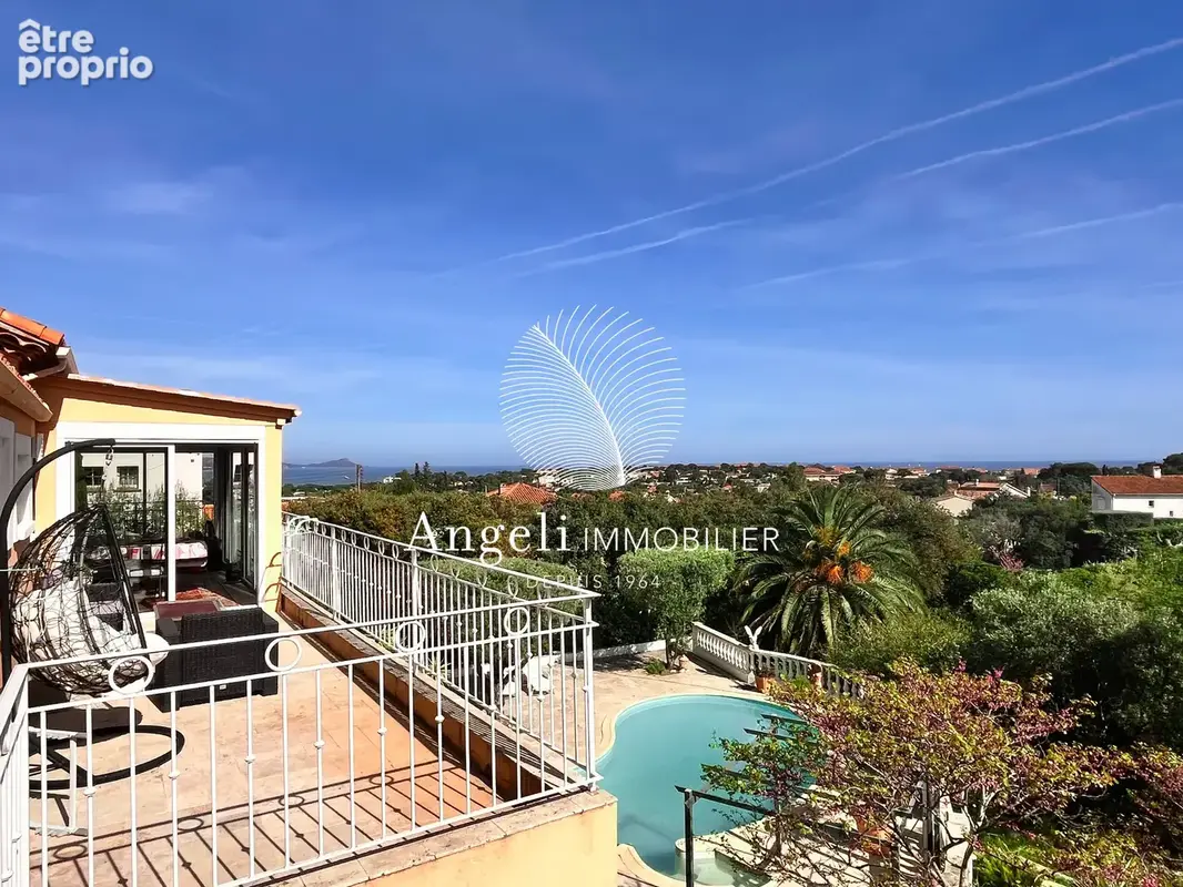 Saint aygulf : villa vue mer - photo 12