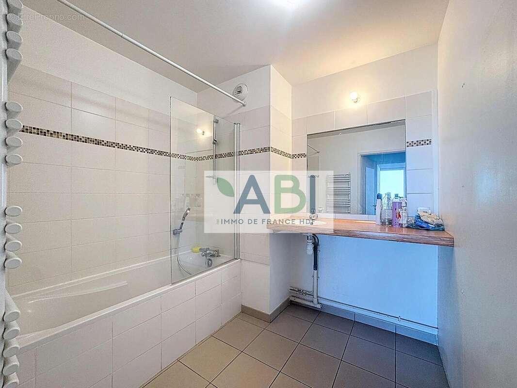   - Appartement à LILLE