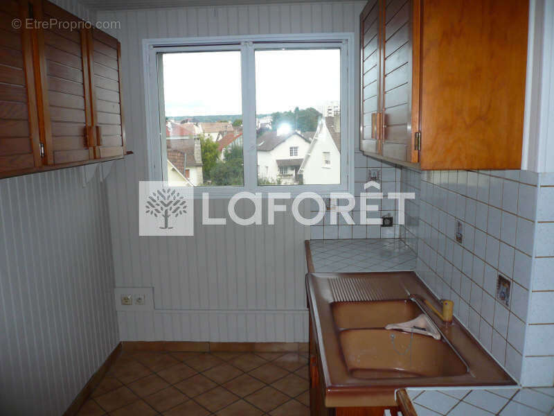 Appartement à LE PLESSIS-BOUCHARD