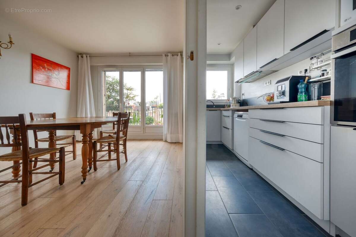 Appartement 123 m² à Paris-15e  - photo 2
