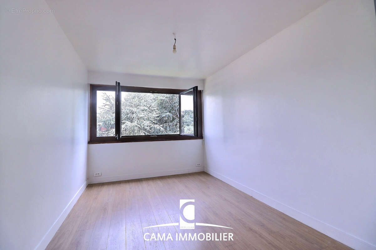 Appartement 4/5 pièces 106 m2 en dernier étage, le parc montaigne - photo 7