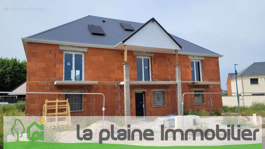 Maison à SAINT-AUBIN-D'ARQUENAY