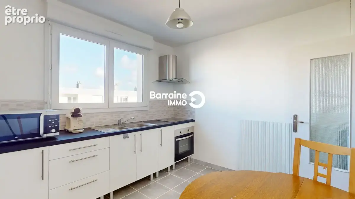 BARRAINE IMMO A VENDRE : Appartement T2 - Saint-Pierre - Dernier étage avec balcon et parking - photo 5