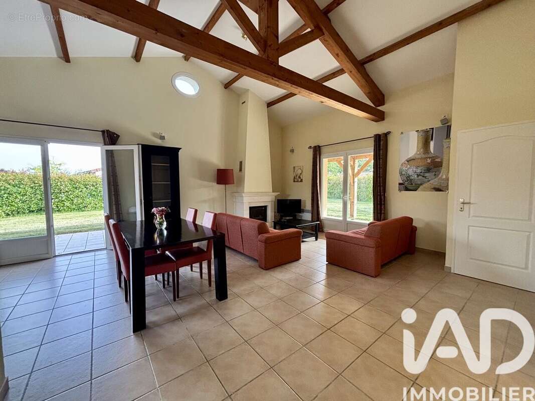 Maison 75 m² à Les Forges  - photo 6