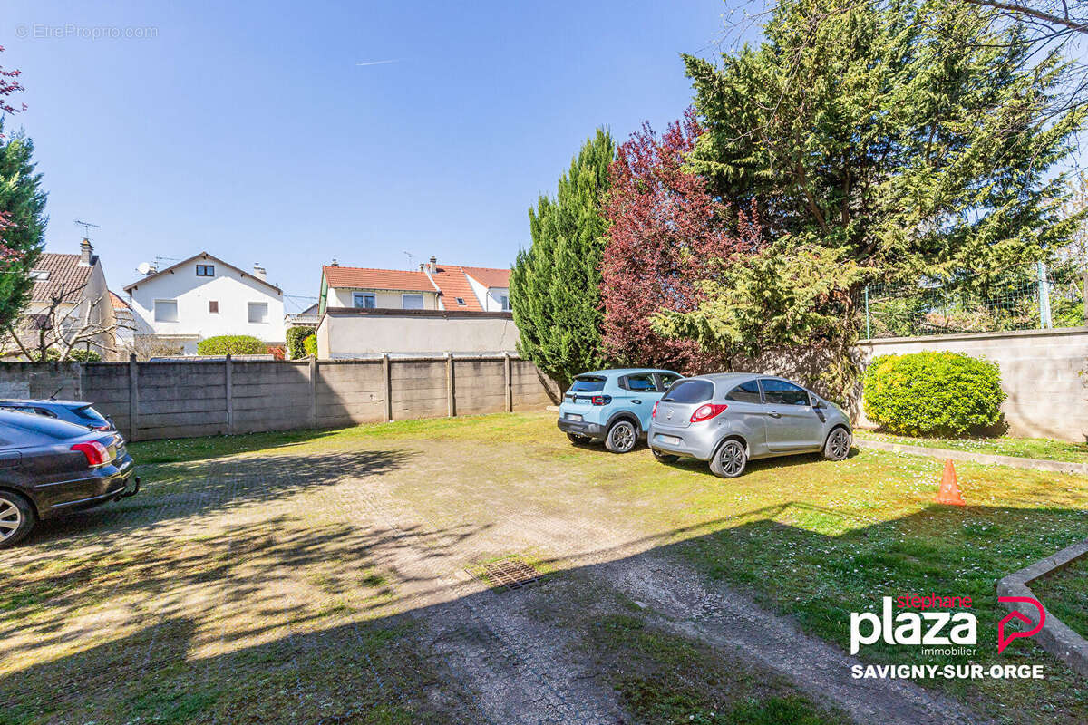 Appartement à SAVIGNY-SUR-ORGE