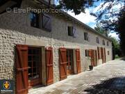 Maison à SAINT-MARTIN-DE-JUILLERS